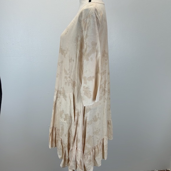 ⭐️L&B Lucky & Blessed nwt tea dyed crochet flower asymmetrical hem dress M - Picture 2 of 14